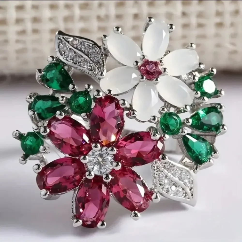 Ladies Bohemian Floral Ring sz 6
